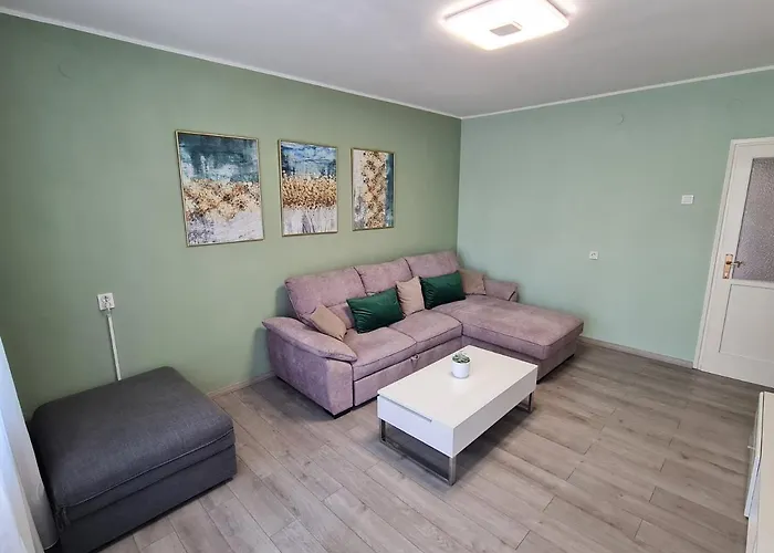 M & M Apartment